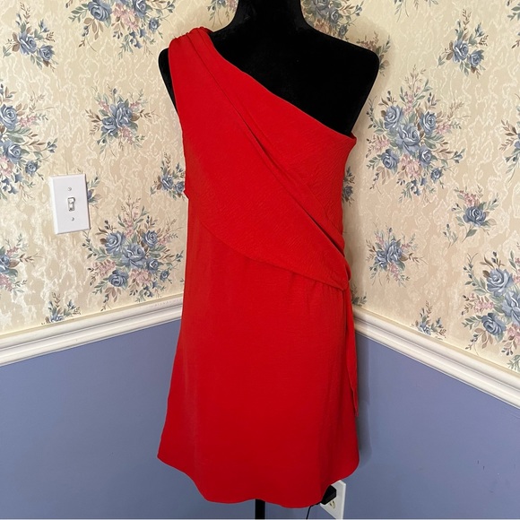 Gilli One Shoulder Classic Red Dress, Size S, NWT - Picture 4 of 10